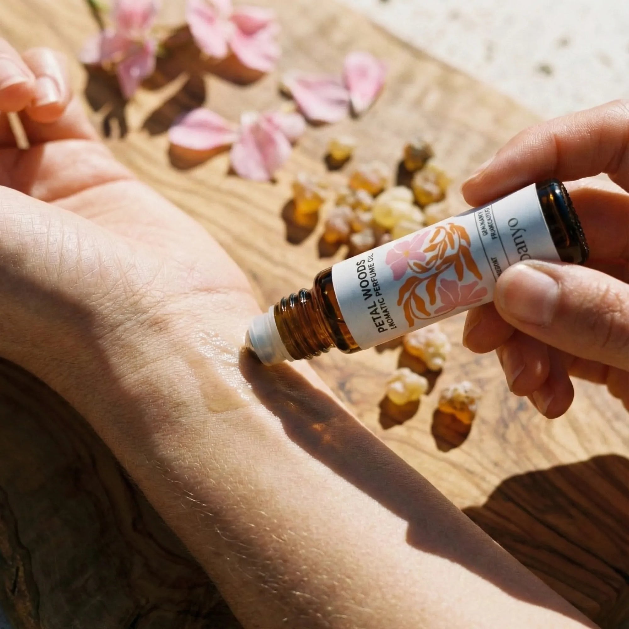 perfume oil apply in wrists